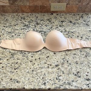 Fine lines strapless 34D nude